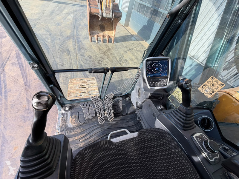 Excavadora Hyundai HX330NL