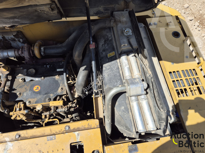 Excavadora Caterpillar