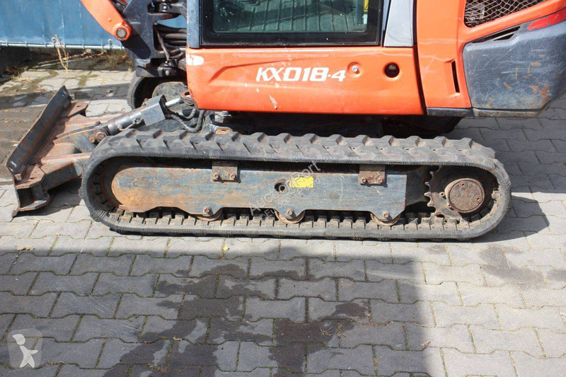 Багер Kubota KX018-4