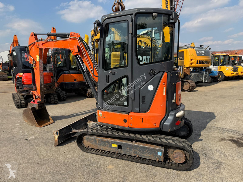 Excavadora Hitachi ZX33U-5 .
