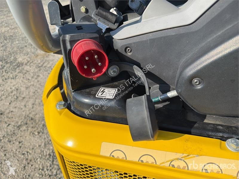 Екскаватор Wacker Neuson E