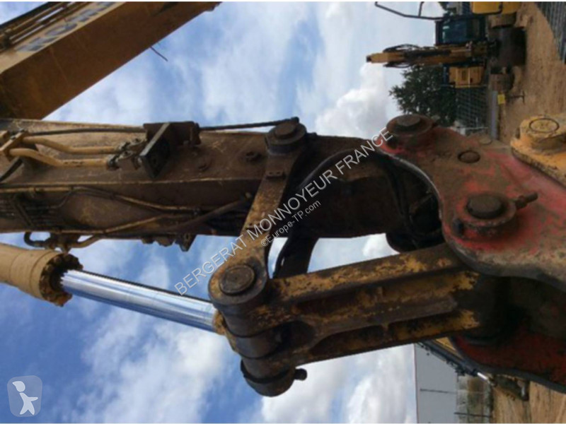 Pelle Komatsu PC360LC10