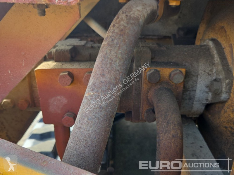 Экскаватор Komatsu 3