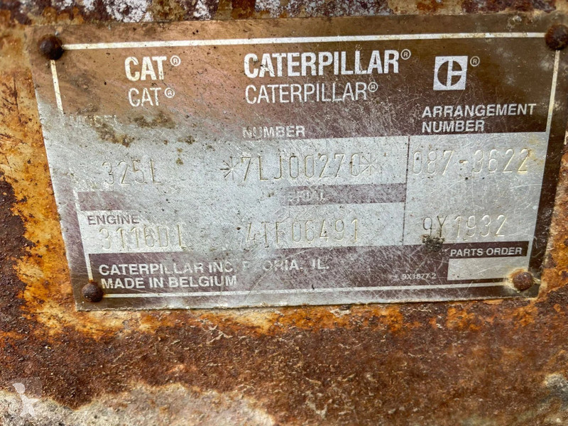 جرافة Caterpillar 325L Track Excavator 29T....