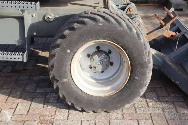 جرافة Neuson 6503