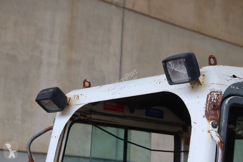 جرافة Kubota -3EU