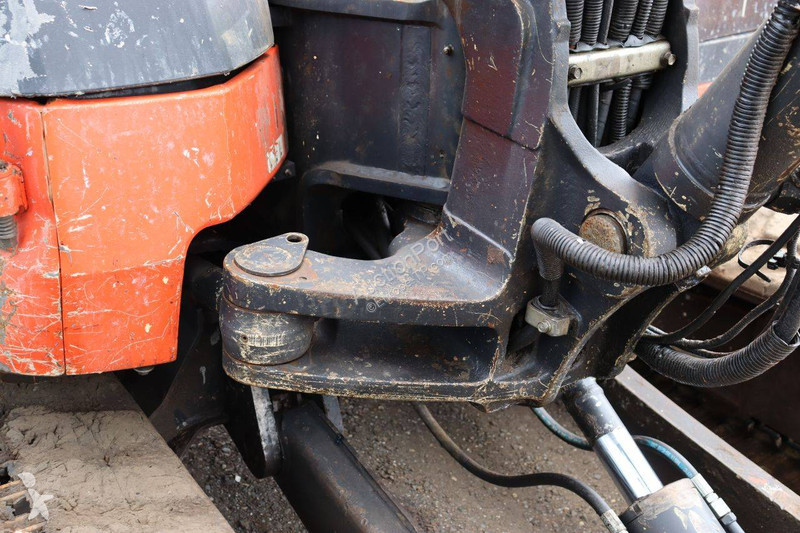 Excavadora Kubota KX080-4