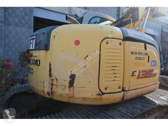 جرافة New Holland E135SR