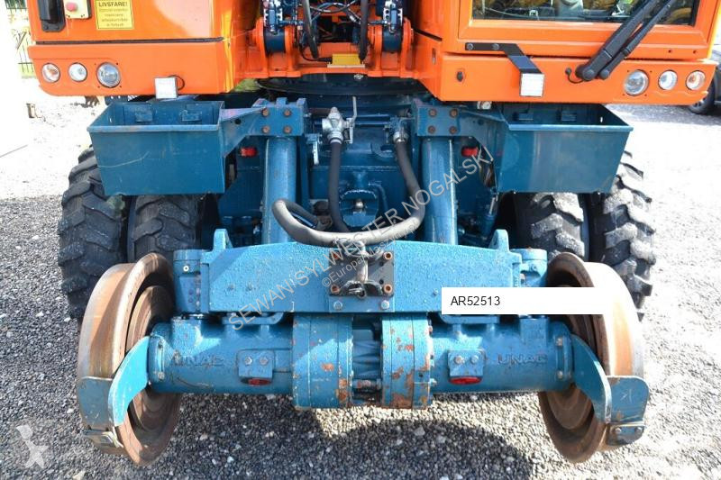 Excavadora Caterpillar M