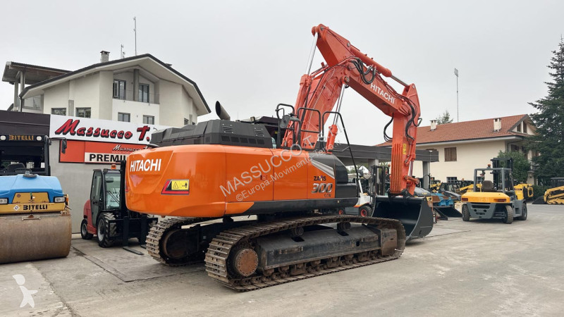 Excavadora Hitachi ZX300LCNT6