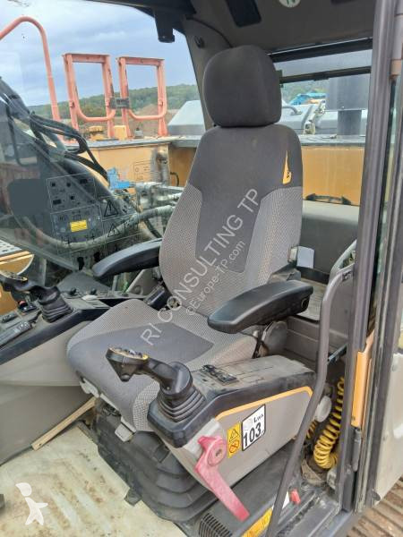 Pelle Volvo EC 250 EL