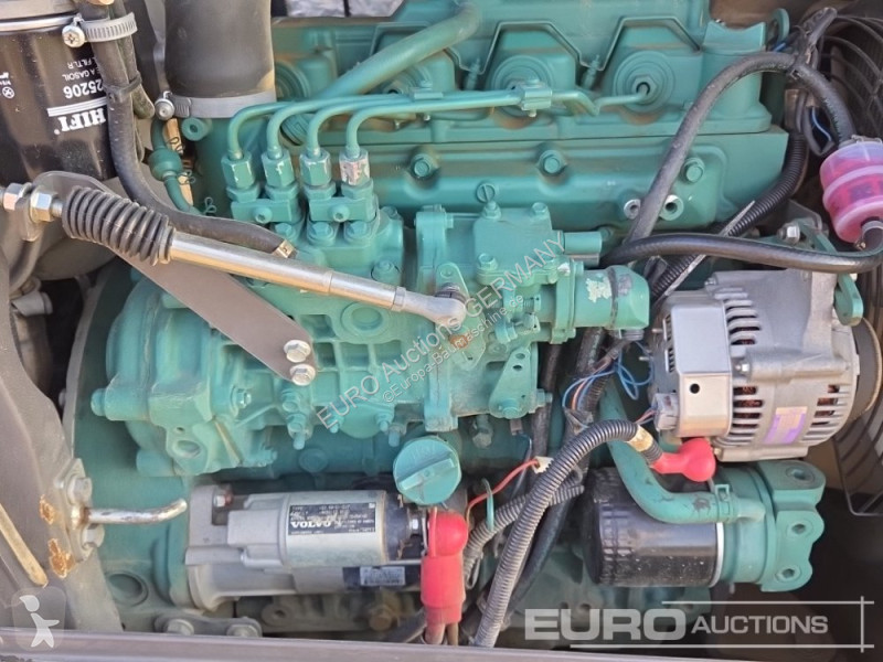 Багер Volvo ECR50D