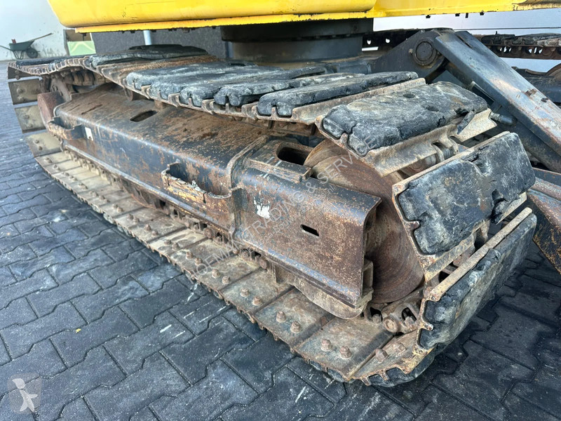 Excavator New Holland Kobelco E70SR-1ES | A/C