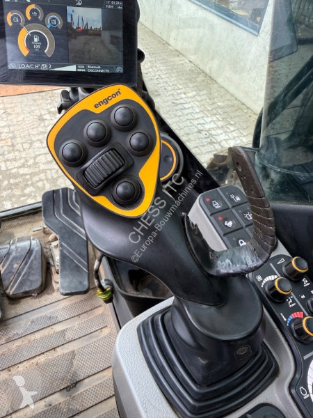 جرافة JCB 220 XL 4F - 220X LC - 220XL - 220X L4F
