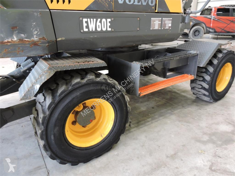 Escavadora Volvo EW60E