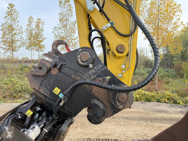 Escavadora Komatsu I-11E0