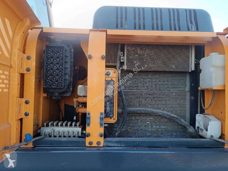 Excavadora Hyundai R220LC-9A