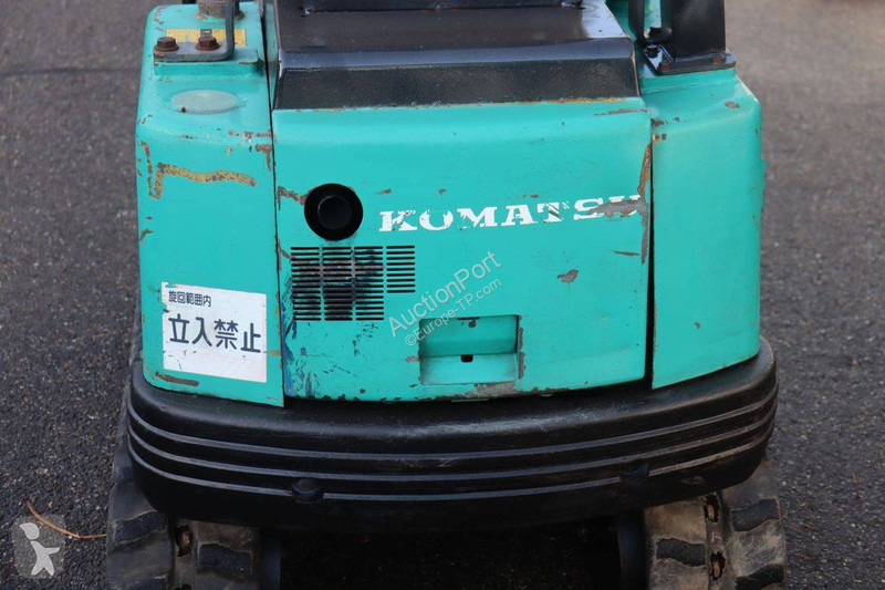 Escavadora Komatsu PC-03