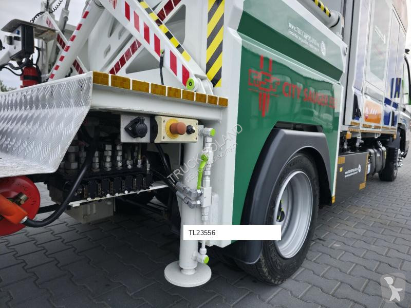 Camion Mitsubishi CANTER odkurzacz koparka...