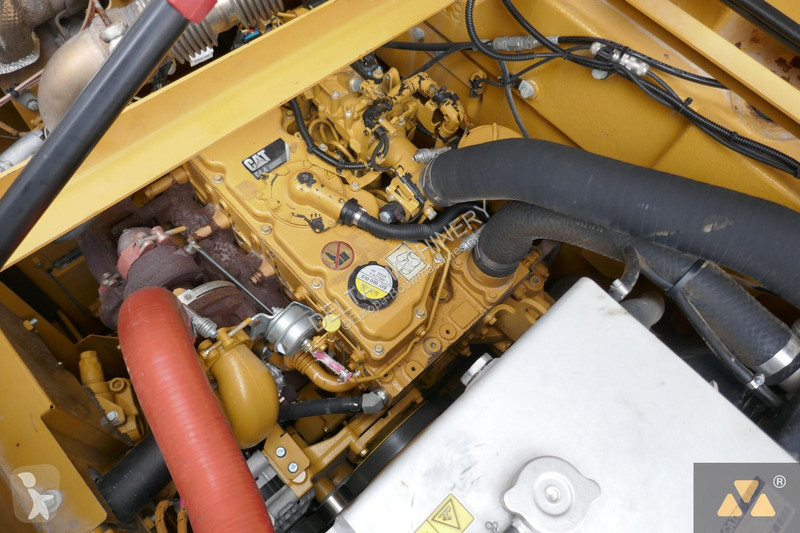 Excavator Caterpillar 325F LCR