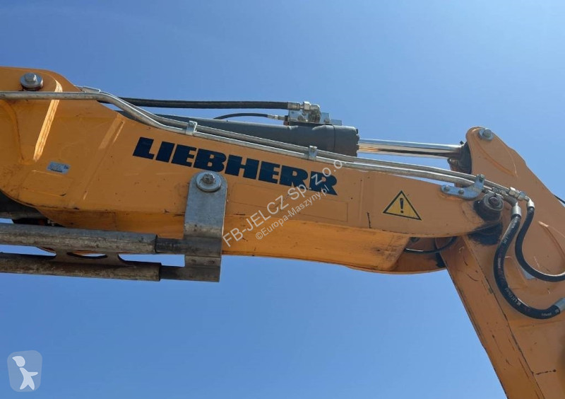 Escavadora Liebherr compact Wheeled Excavator