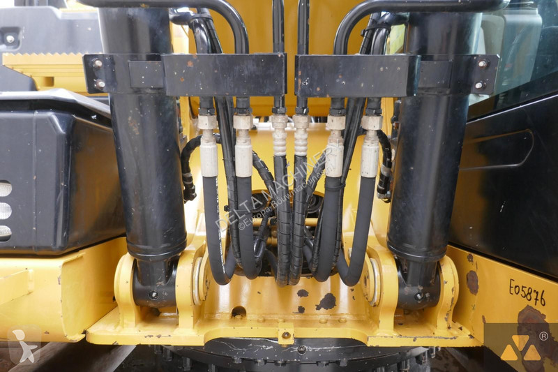 Excavator Caterpillar