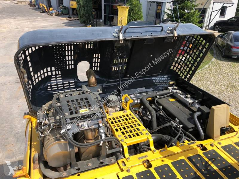 Excavator Komatsu PC210LC-11