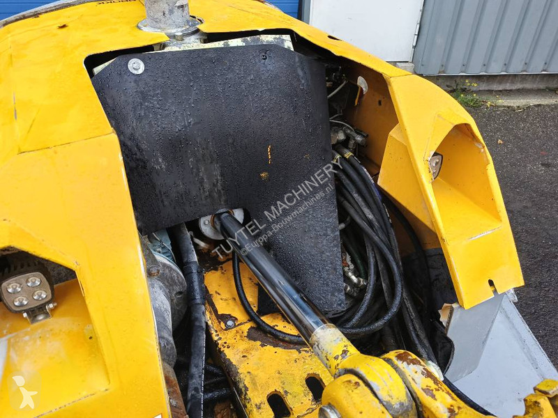 Skovl Brokk 330 remote demolition robot sloop...