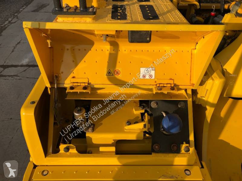 Excavator Komatsu PC490LC-11