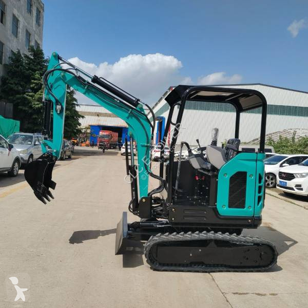 Lopatový nakládač CLC T 1100