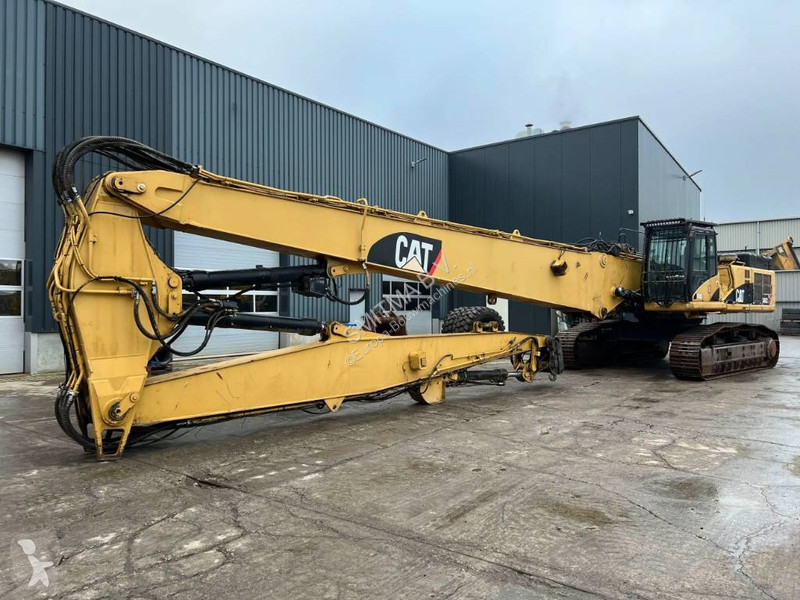 جرافة Caterpillar L UHD - 27m - OilQuick