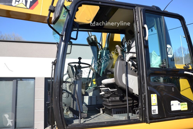 Excavator Caterpillar D