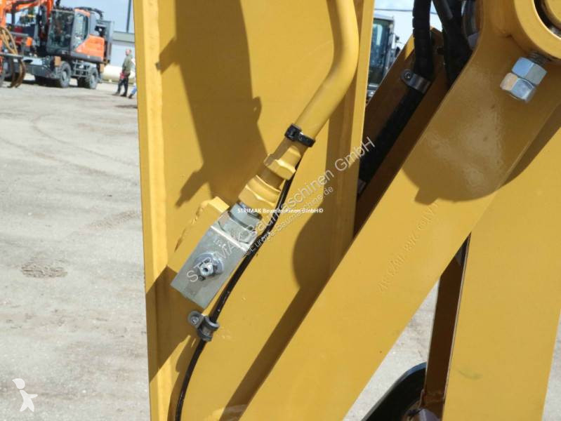 Escavatore Caterpillar 323 LR