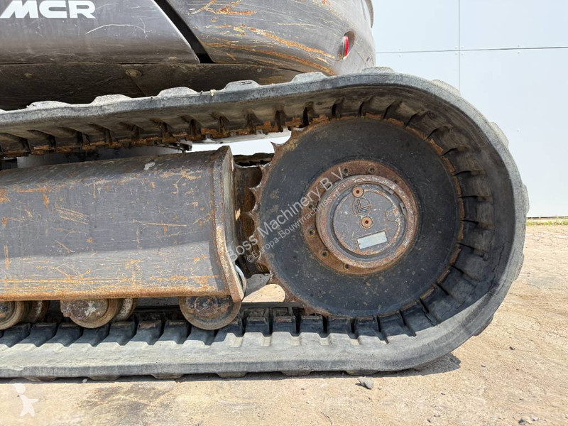 Excavator Mecalac - 6 Attachments Included!...