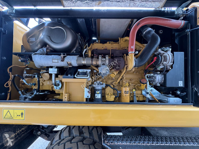 Excavator Caterpillar MF