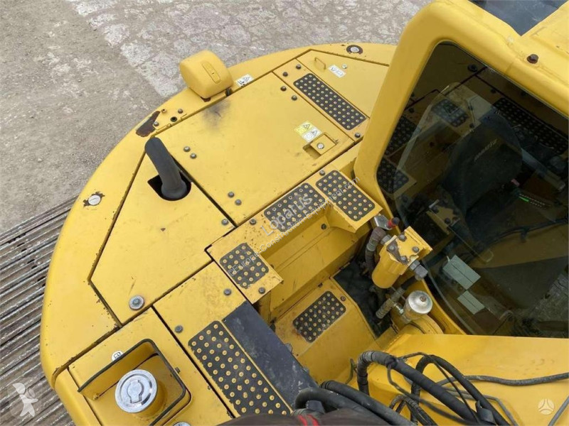 Escavadora Komatsu 138 US-8 BOGMASTER