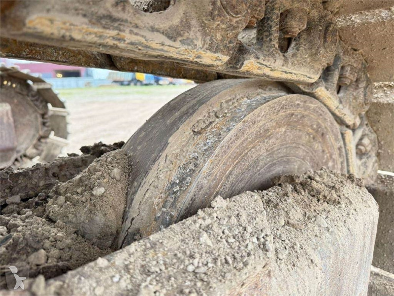 Escavatore Komatsu LC-8