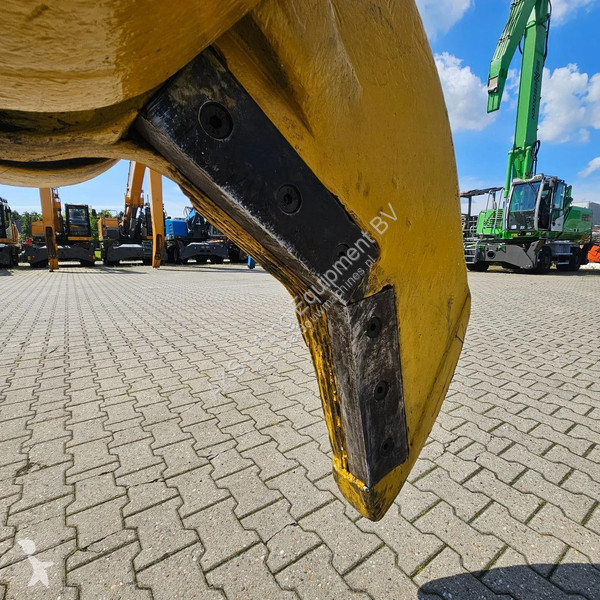 Excavadora Hitachi -5 with scrap shear Labounty...