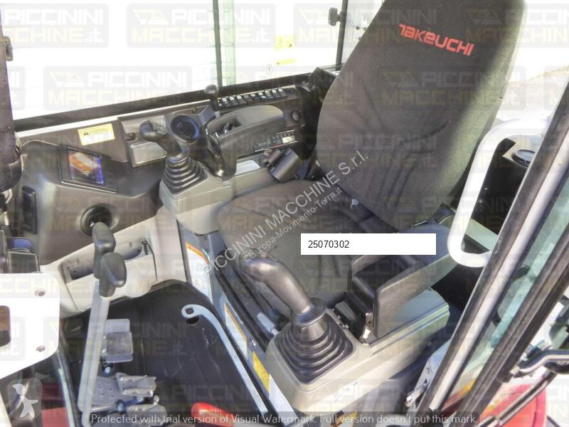 Escavatore Takeuchi TB257FR