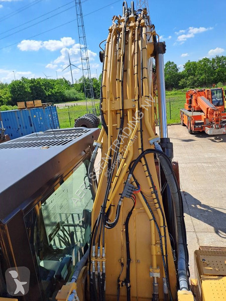 Graafmachine Caterpillar FL N