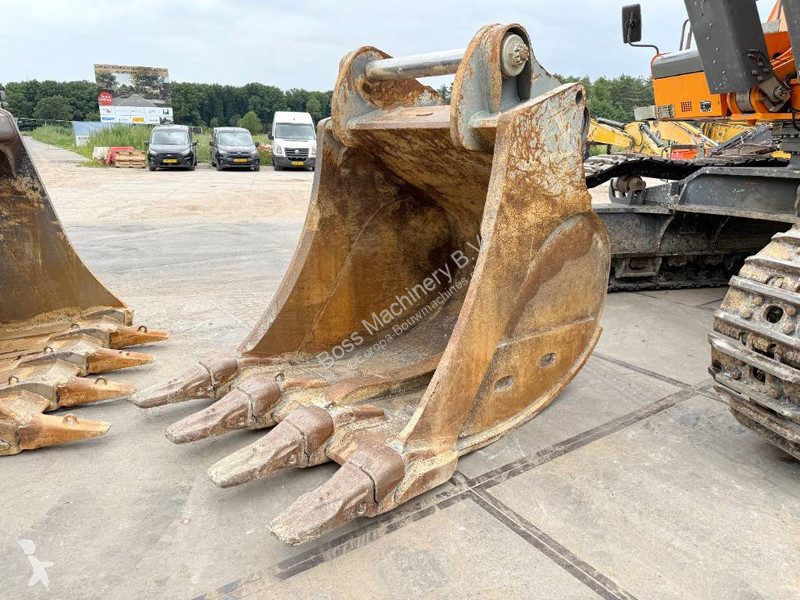 جرافة Liebherr R976LCV - 2 Buckets + Ripper...