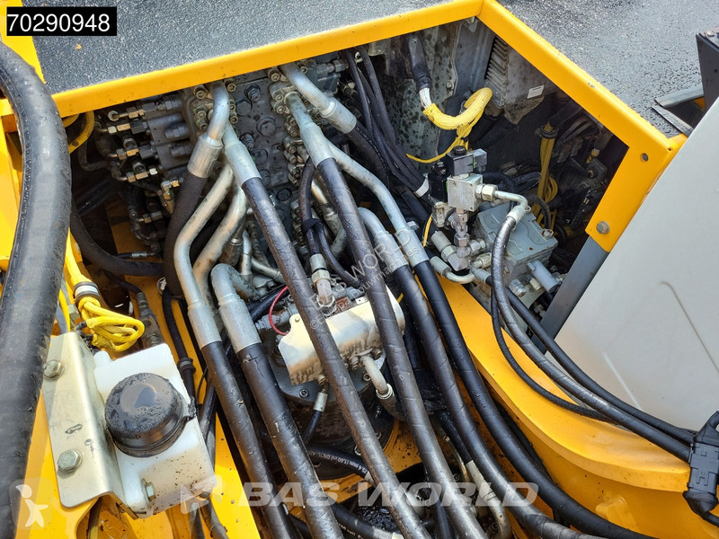 Excavadora Liebherr R922 Litronic