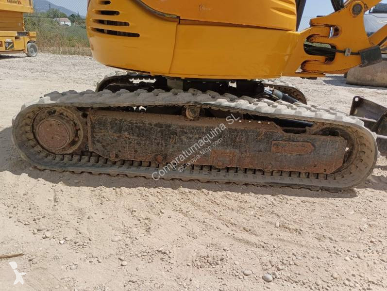 Escavadora JCB 8027