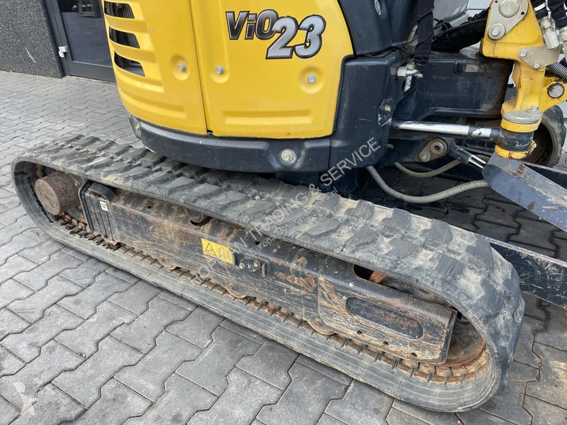 Escavadora Yanmar Vio23-6