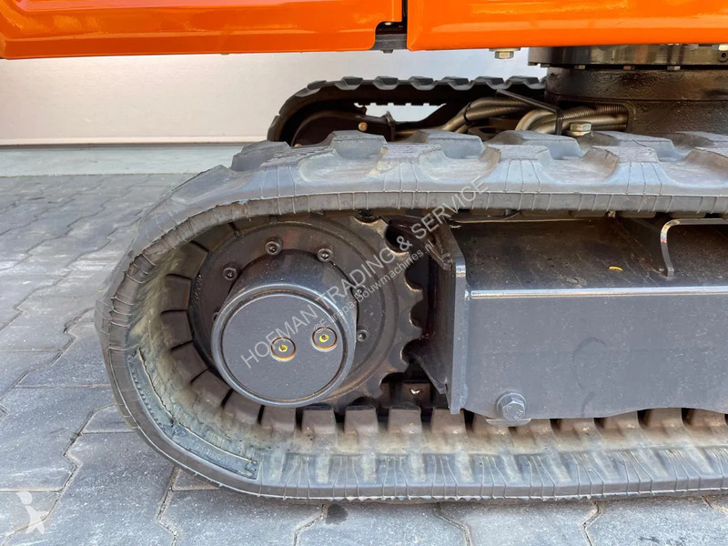 Escavadora Hitachi ZX19-6