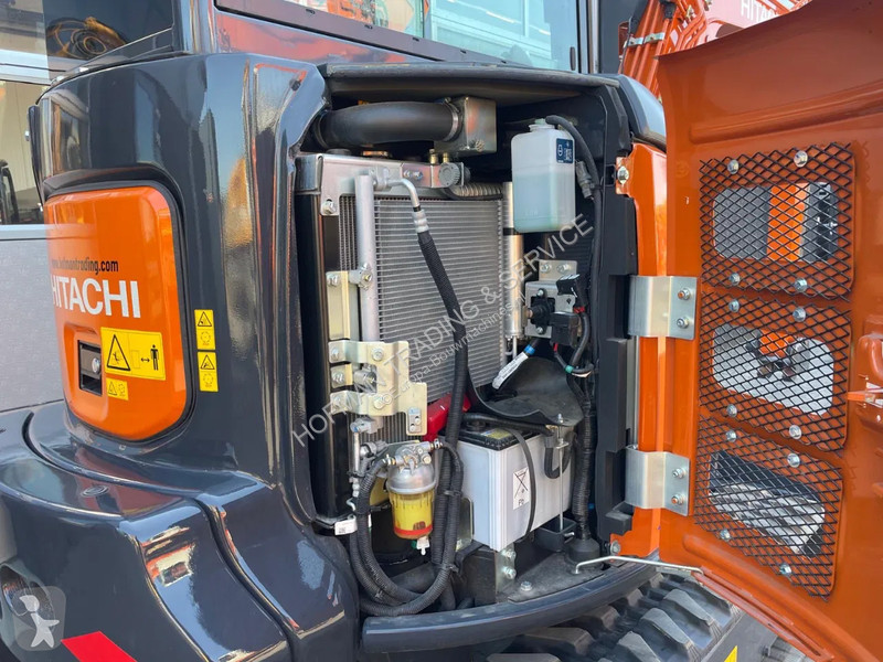Escavadora Hitachi ZX38U-6 | A/C