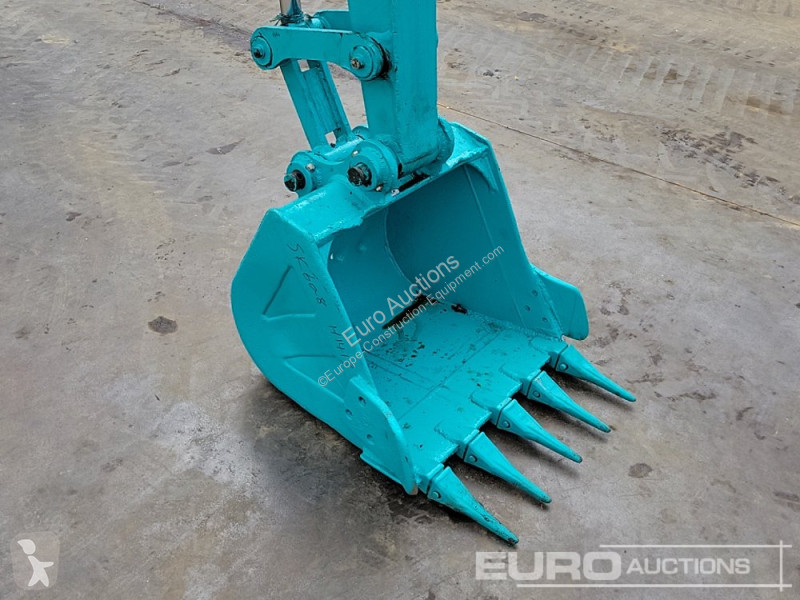 Escavadora Kobelco -8