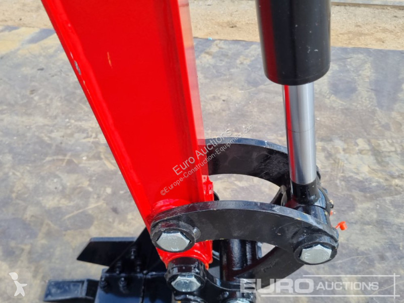 Escavatore JPC HT12