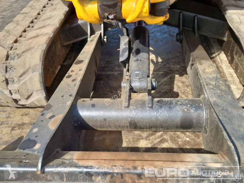 Escavadora JCB