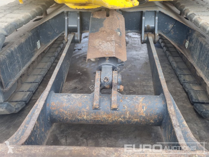 جرافة Komatsu PC80MR-5